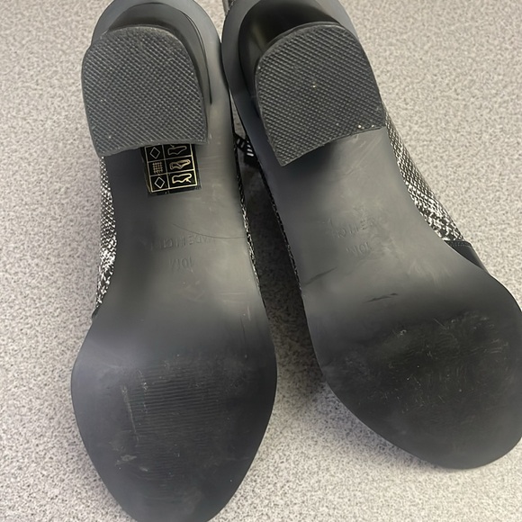 Monroe & Main Black and Plaid Mid-Calf Boots Women's Size 10 - Picture 7 of 8